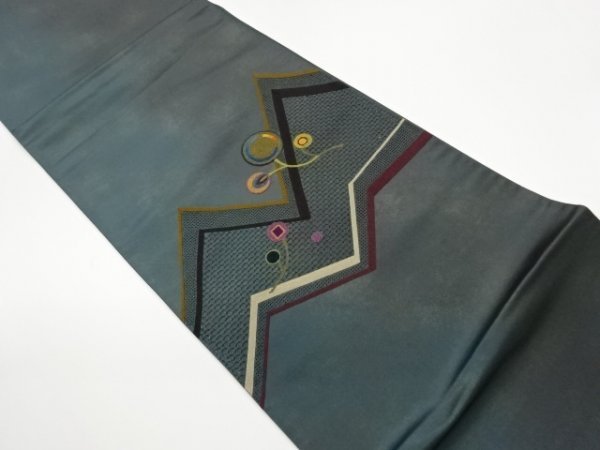 宗sou 汕頭相良刺繍変わり横段に抽象花模様袋帯【リサイクル】【着