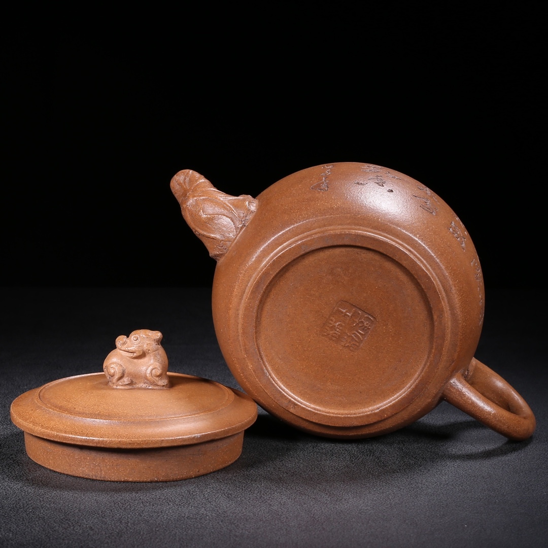 聚寶齋*紫砂手工彫 紫砂壺*醒獅壺 茶壺 茶道具 中国古美術 造型