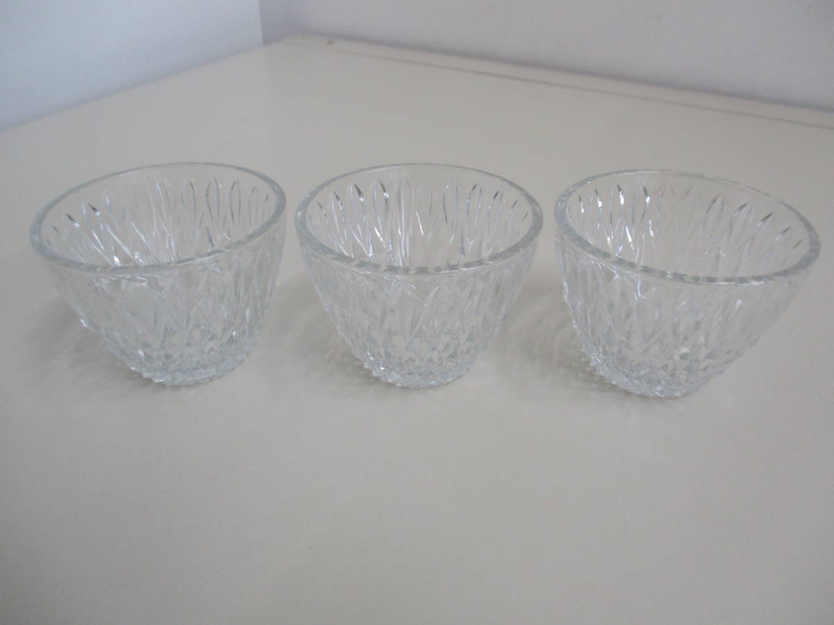 A20 ガラス製 小鉢 カットガラス 3個セット レトロの画像1