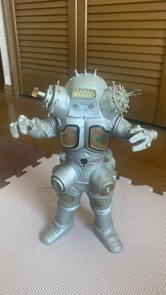 パイロットエースのキングジョーソフビ人形 パイロットエースのキングジョーソフビ人形