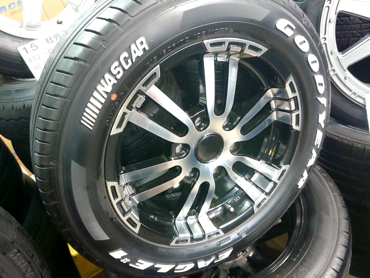 セット☆FLEX DELF-02☆ホワイトレター215/60R17☆ホワイトレター☆200