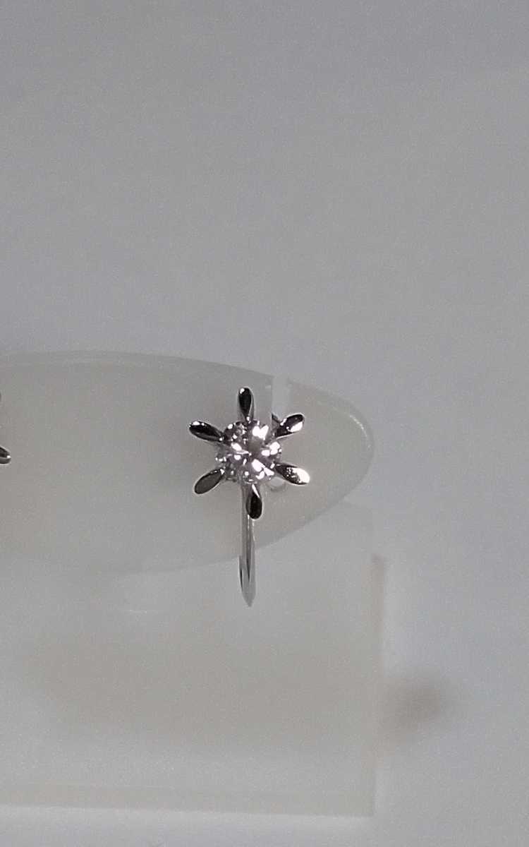 Pt diamond earrings!0.44ct..