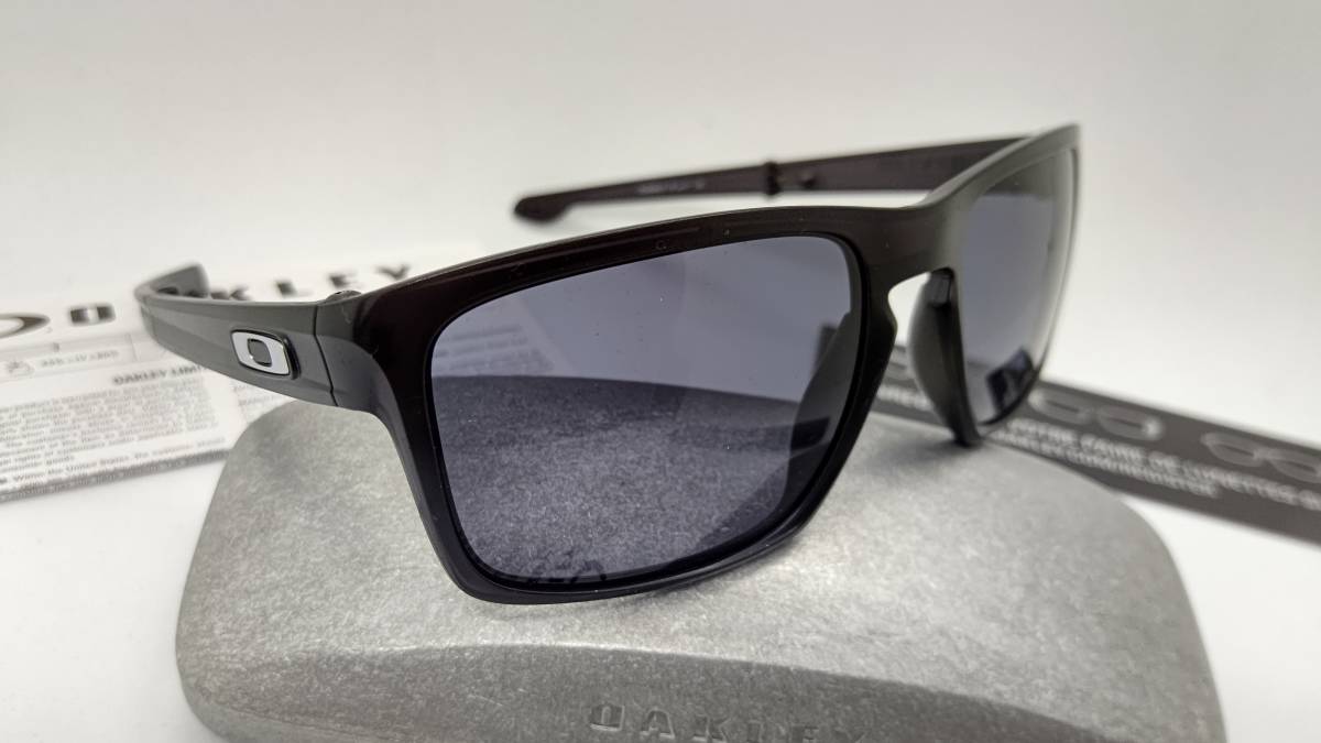 オークリー サングラス 送料無料 税込 新品 OAKLEY OO9246 01 SILVER Fの画像1