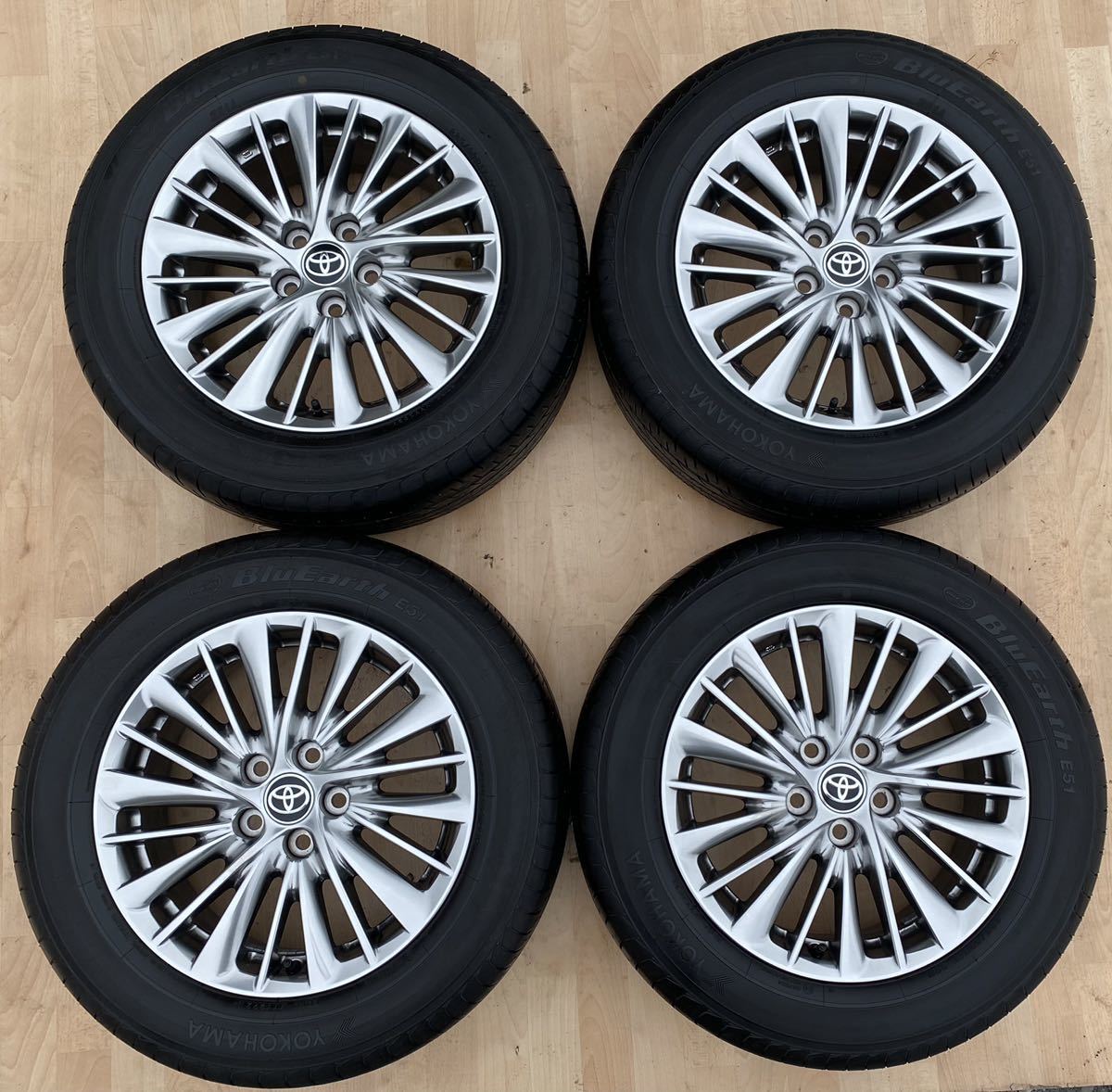 アルファー】 (ヴェルファイア 30系) 225/60R17 ヨコハマ アイスガード