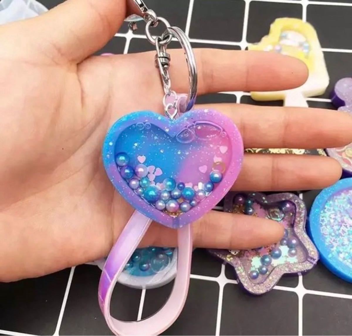 Paypayフリマ シリコンモールド ウォーター ハートシェイカー 型 レジン キーホルダー 韓国 Paypayフリマ シリコンモールド ウォーター ハートシェイカー 型 レジン キーホルダー 韓国