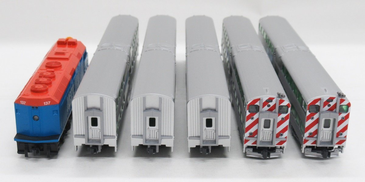 KATO 106-8703 Chicago METRA Gallery Bi-Level 機関車・単品客車同梱6