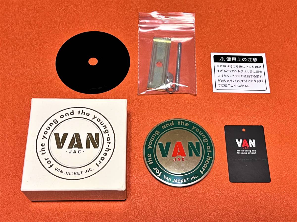 限定カラー★VAN JAC★ 丸VAN カーバッジ グリルバッチ ☆ バーガンディー / 旧車 ミニクーパー アイビー トラッドKent SCENE J.PRESS 限定カラー★VAN JAC★ 丸VAN カーバッジ グリルバッチ ☆ バーガンディー / 旧車 ミニクーパー アイビー トラッドKent SCENE J.PRESS