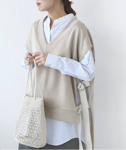 □完売 LEINWANDE スウェットベスト www.aeropuertoquito.com