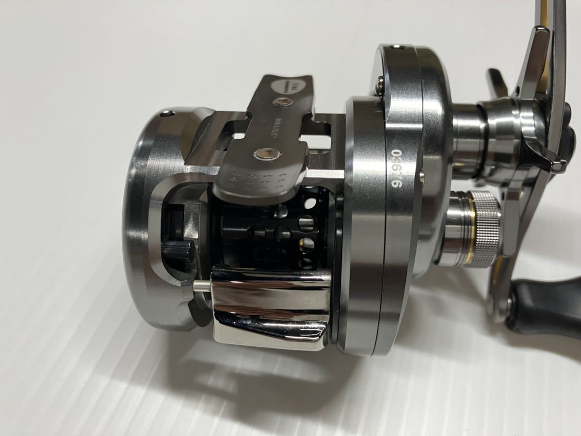 シマノ 17カルカッタコンクエストBFS HG-L 左巻き SHIMANO 美品 | www