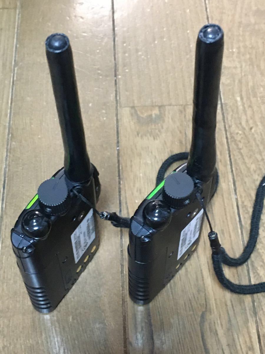 SR70A 特小トランシーバー×2台+ニッケル水素電池×2+充電器セット SR70A 特小トランシーバー×2台+ニッケル水素電池×2+充電器セット