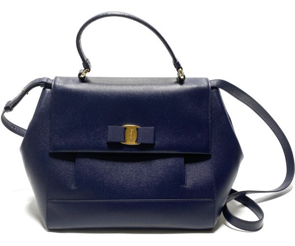 超美品*Salvatore Ferragamo (サルヴァトーレフェラガモ) ヴァラ