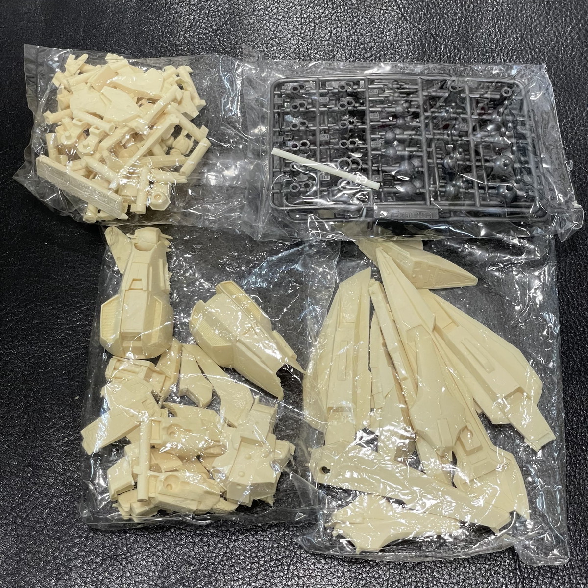 1/144 ガレージキット 藤田一己版 MSZ-006 Zガンダム (機動戦士 1/144 ガレージキット 藤田一己版 MSZ-006 Zガンダム (機動戦士