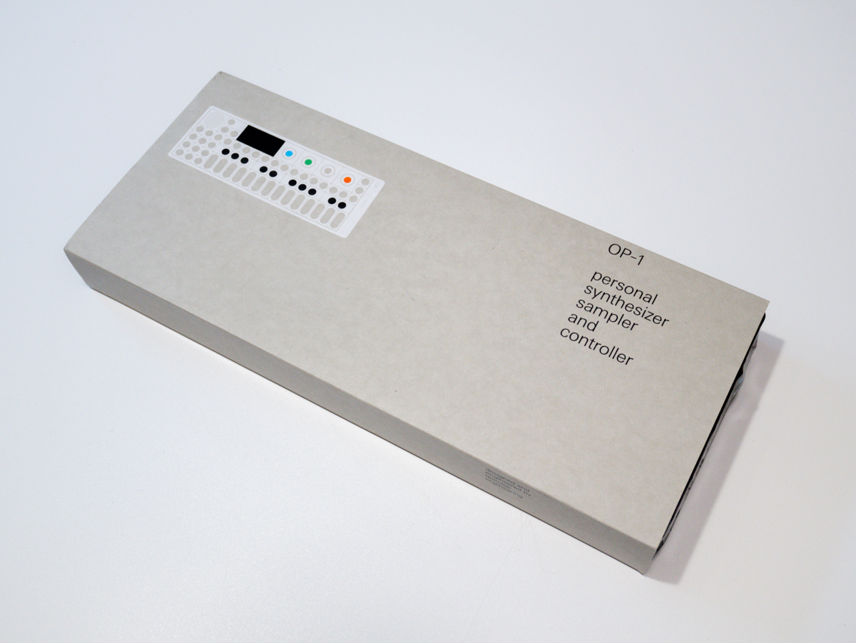 ほぼ未使用】Teenage engineering OP-1 ポータブルシンセサイザー