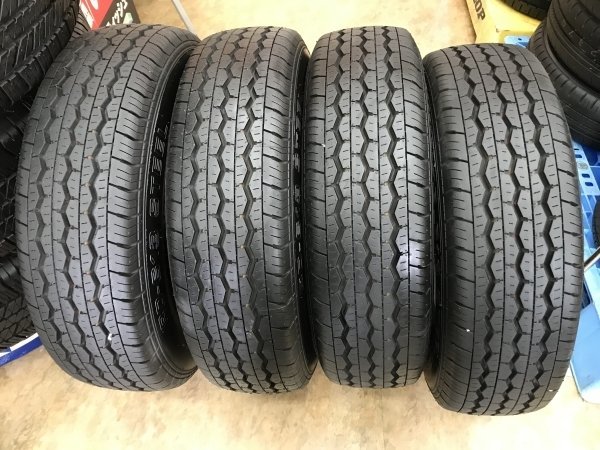 ◆走行距離少なめ国産良品！ブリヂストンRD613 STEEL 195/70R15 106/104L`2021年製造キャンピングカー◆_画像1