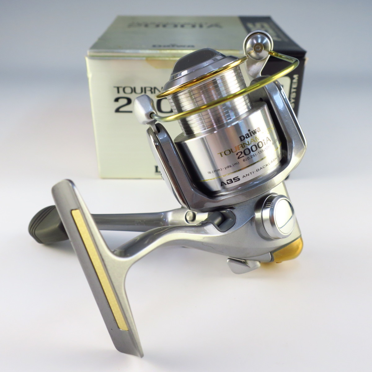極上品!トーナメント-Z2000iA TOURNAMENT-Z 2000iA ダイワ 極上品!トーナメント-Z2000iA TOURNAMENT-Z 2000iA ダイワ