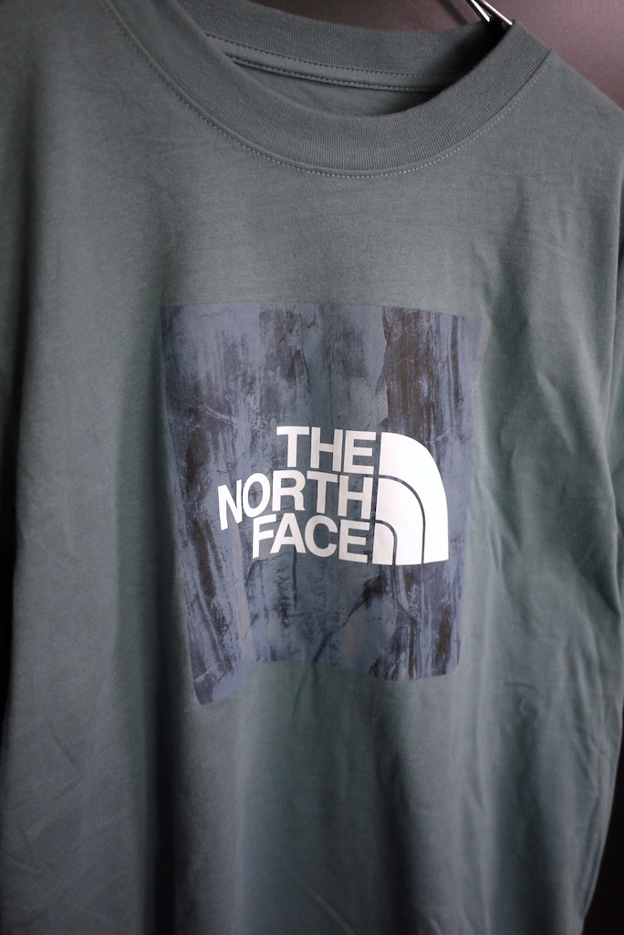 新品 THE NORTH FACE ノースフェイス【XLサイズ】海外限定 スクエアロゴ S/S BOXED IN TEE Tシャツ 半袖 /GOBLIN BLUE_画像3