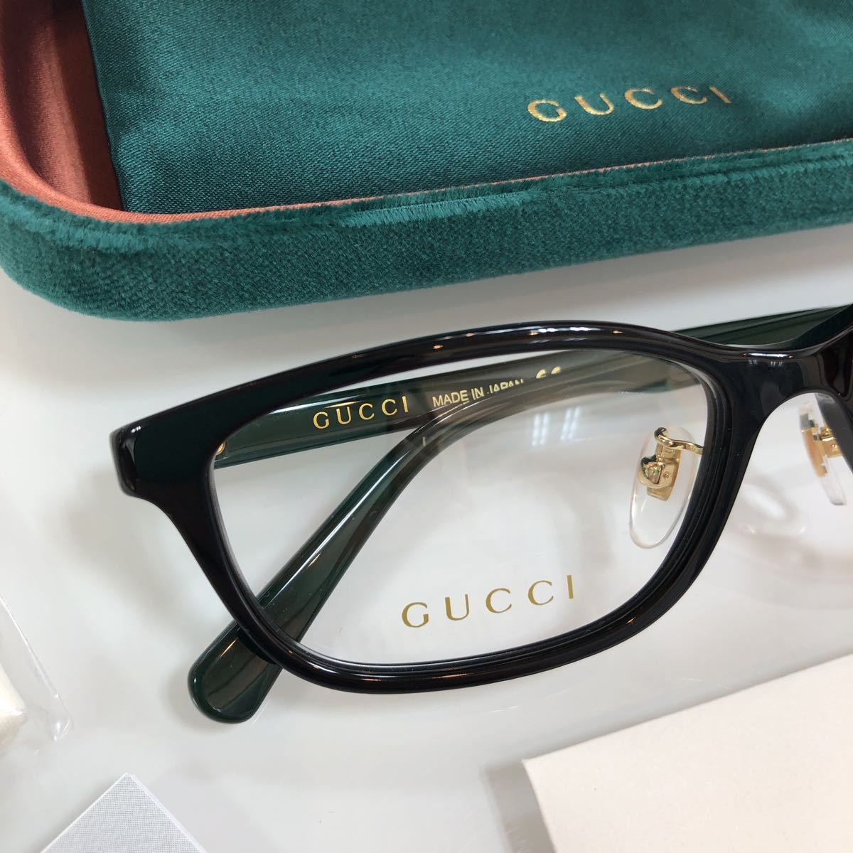 安心の正規品 定価35,200 GUCCI グッチ gucci GG0931OJ 001 GG0931