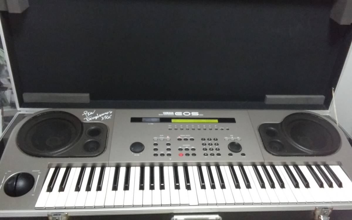 YAMAHA EOS B500 小室哲哉氏サイン入り シンセサイザー ハード YAMAHA EOS B500 小室哲哉氏サイン入り シンセサイザー ハード