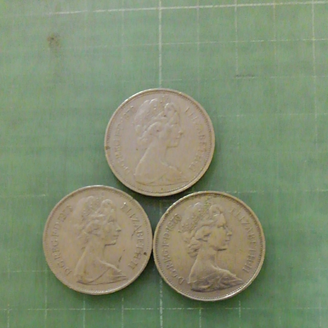 イギリス旧10ペンス硬貨×３枚(1970・3・6年)