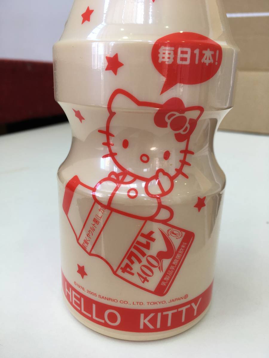 HELLO KITTY ヤクルト400 貯金箱/ハローキテ... - ヤフオク!