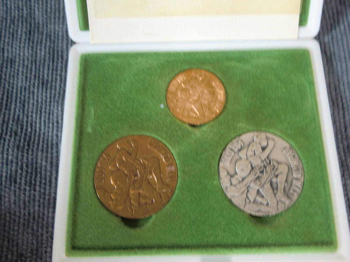 1964年東京オリンピック 金銀銅記念メタルセット bpbd.kendalkab.go.id