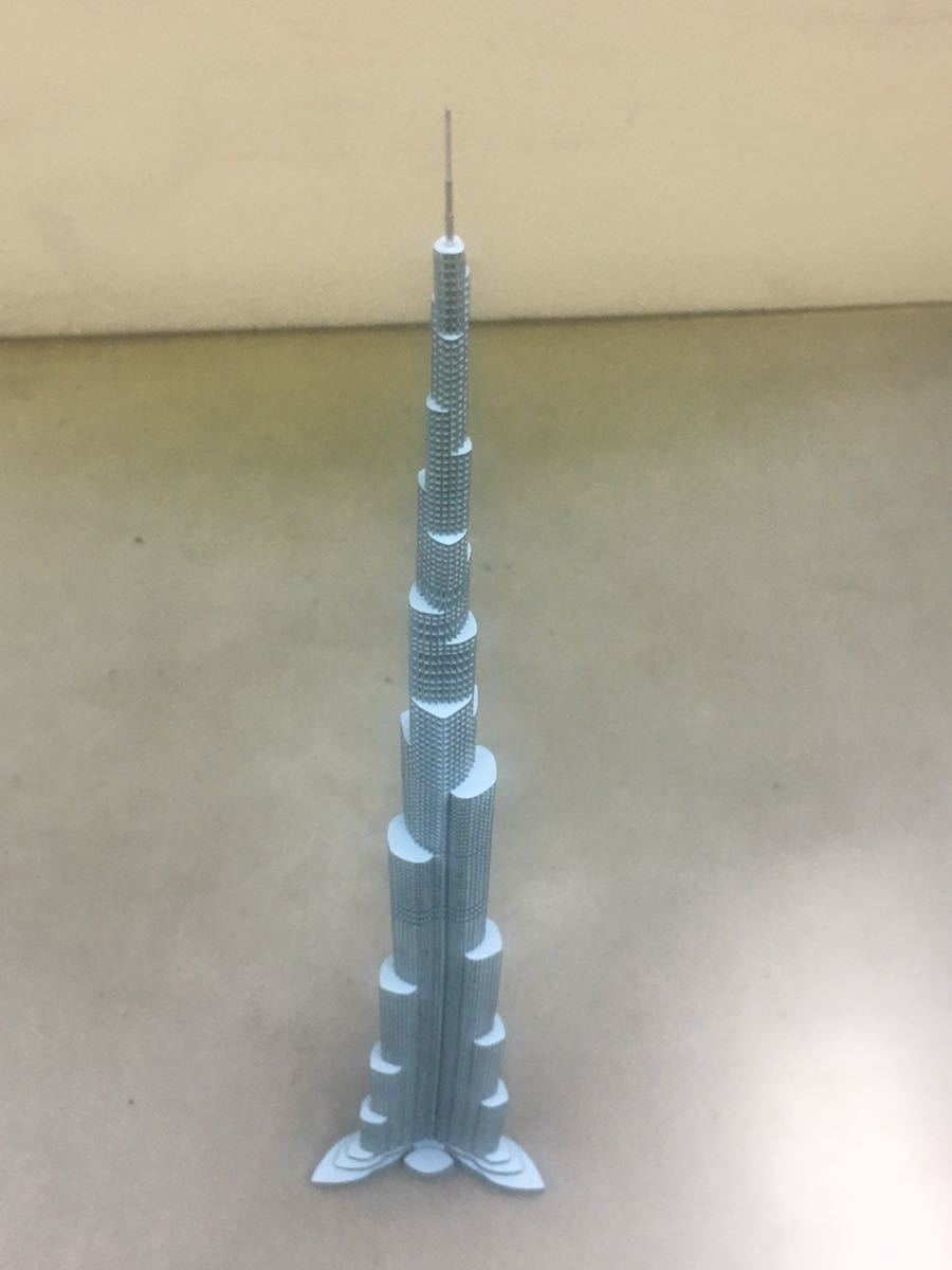 Burj Khalifa ペーパーモデル(1/2000、水色)