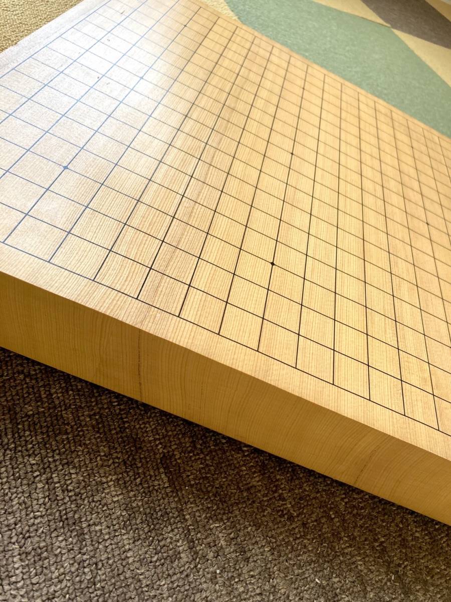天然木 囲碁 碁盤 卓上 約 2寸　盤厚み約45.5cm 奥行約45.5cm 横約42cm _画像2