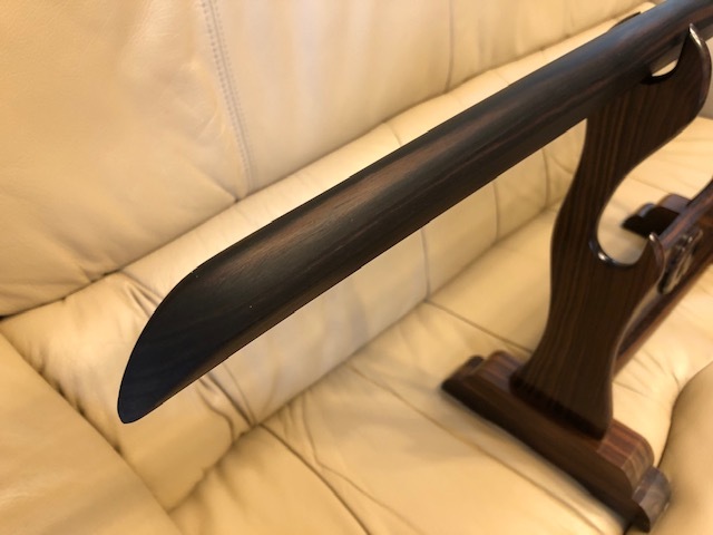 雅虎代拍-- 黒檀木刀木剣全長約103.5cm 重量約781ｇ 杢目磨き出し無着色蜜蝋仕上げ素振り・居合用