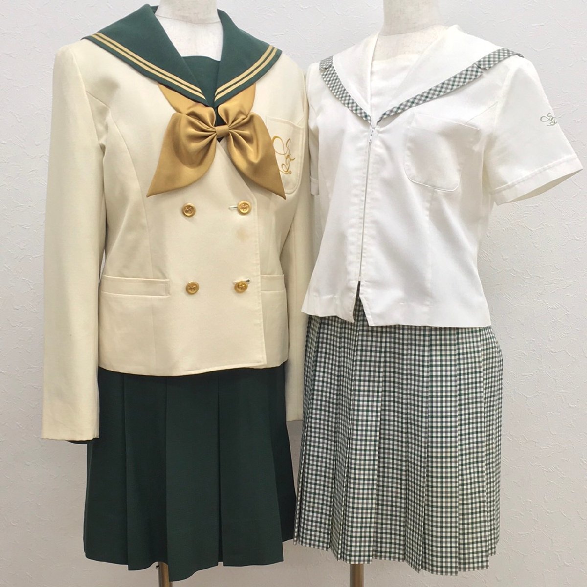 AS405-1 (中古) 福島県 須賀川高校 セーラー服 上下セット /希少 AS405-1 (中古) 福島県 須賀川高校 セーラー服 上下セット /希少