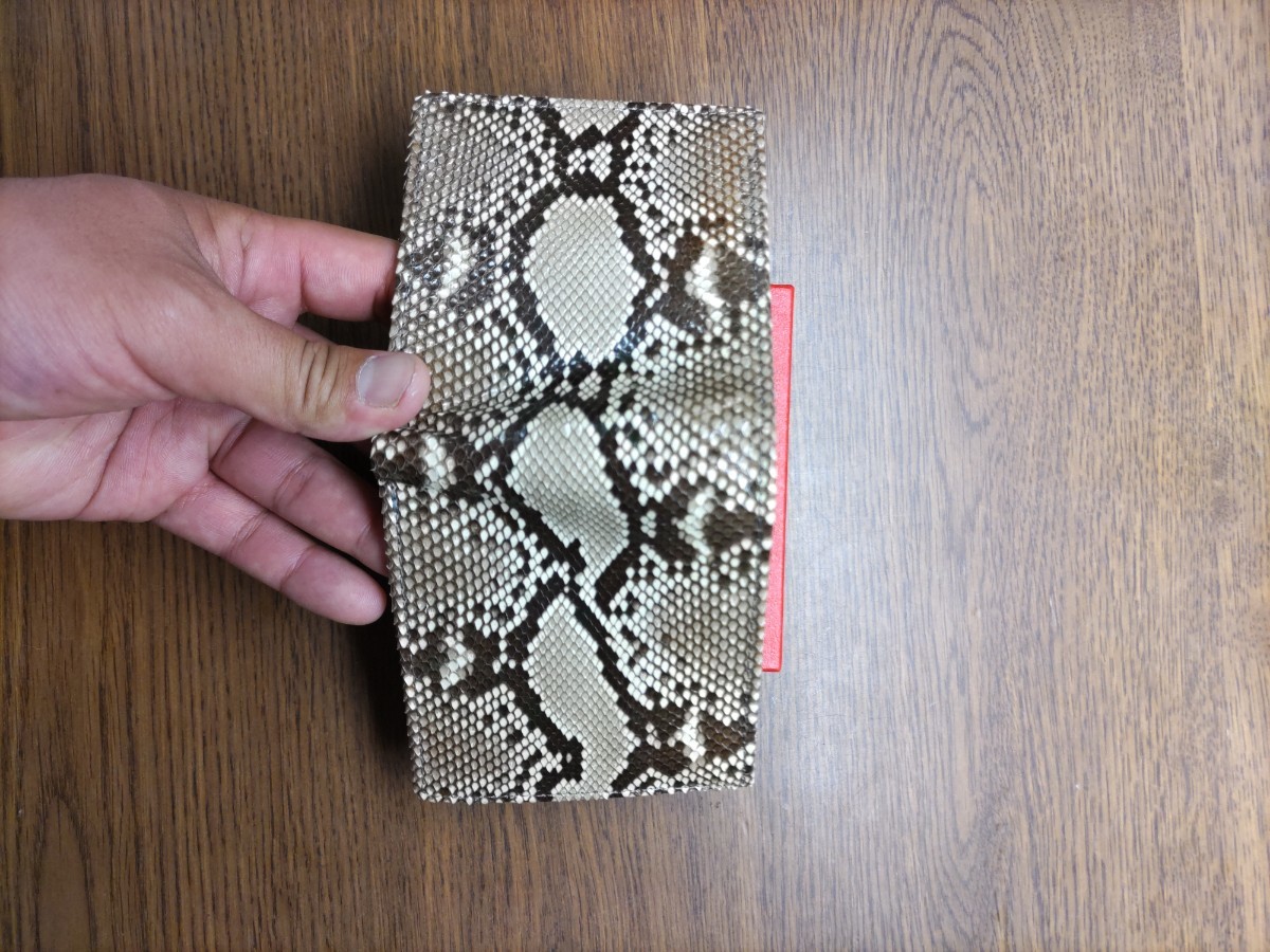ニシキヘビ皮　 二つ折り財布　沖縄県産