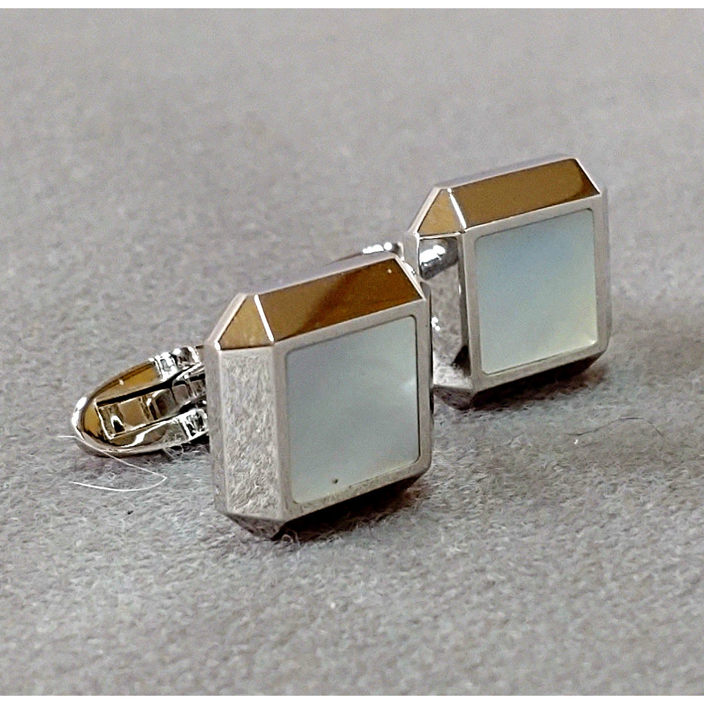 HILTON TIME/ヒルトンタイム カフスボタン Cufflinks 白蝶貝 HILTON TIME/ヒルトンタイム カフスボタン Cufflinks 白蝶貝