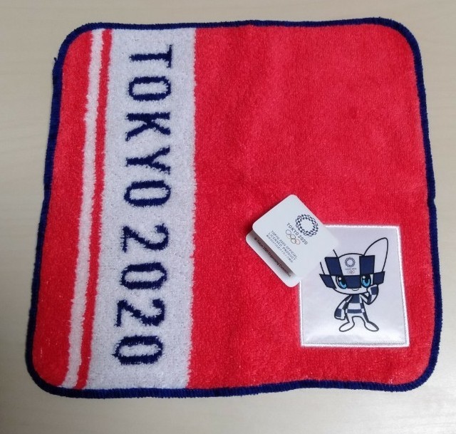 東京オリンピック　ミライトワ　ハンドタオル　レッド　赤　公式ライセンス商品