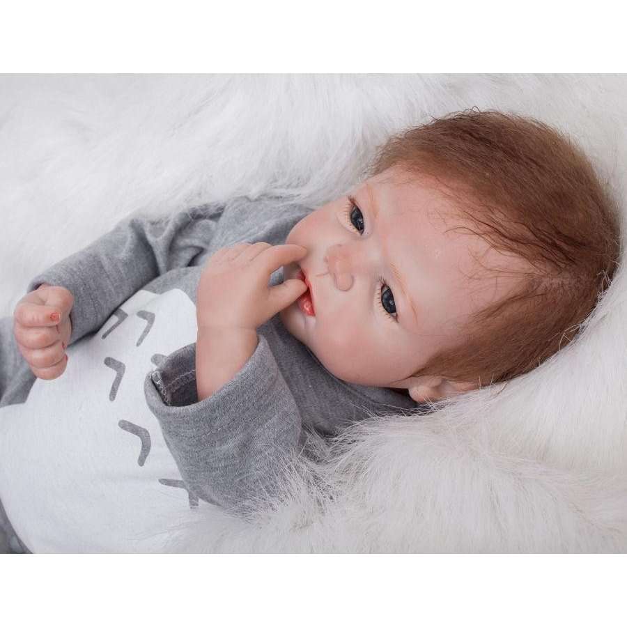リボーンドール リアル赤ちゃん人形 男の子 ベビー人形 綿ボディで柔らかい抱き心地 手足シリコンビニール 海外限定モデル_画像2