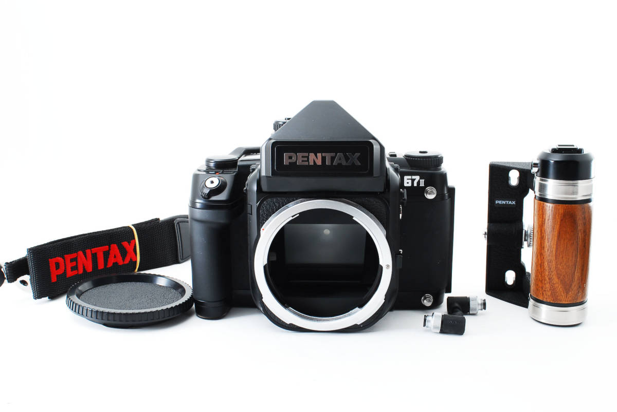 木製グリップ ホットシュー ストラップ付！ PENTAX ペンタックス 67 II ボディ 中判カメラ (1447)_画像1