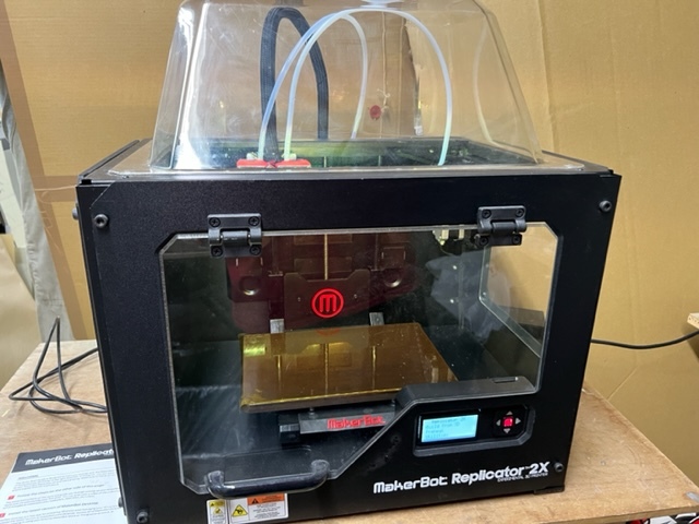期間限定送料無料 3Dプリンタ MakerBot 2X Replicator - MakerBot 2X