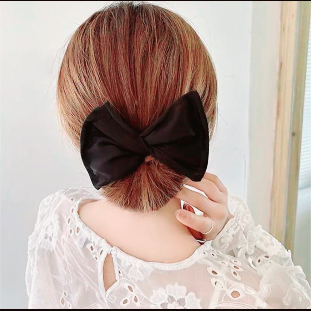 PayPayフリマ｜【デフトバン ブラック】 黒ヘアアクセサリー インスタ TikTok 韓国 人気 髪飾り リボン 使いやすいカラー