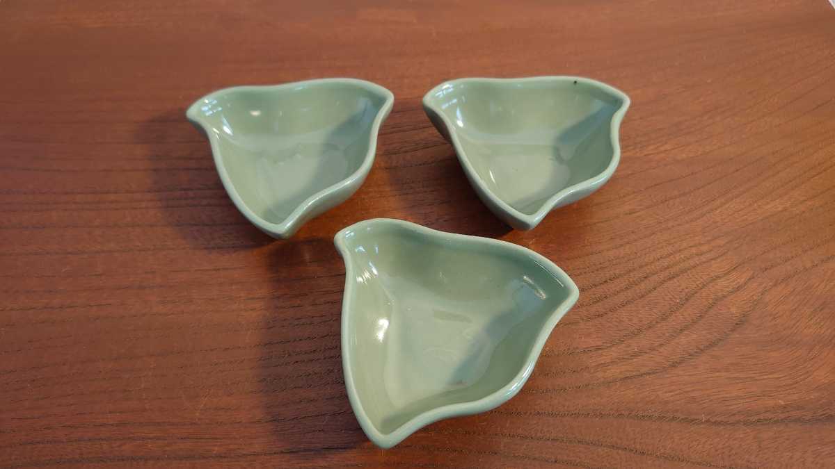 青磁 三田青磁 千鳥形 豆皿 小皿 李朝 古玩 アンティーク青磁 3客