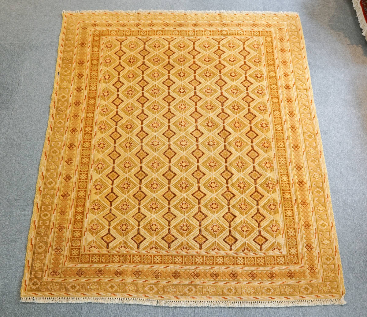 アフガニスタン マシュワニ 手織りキリム トライバルラグ　リビングラグ　サイズ：180×153cm