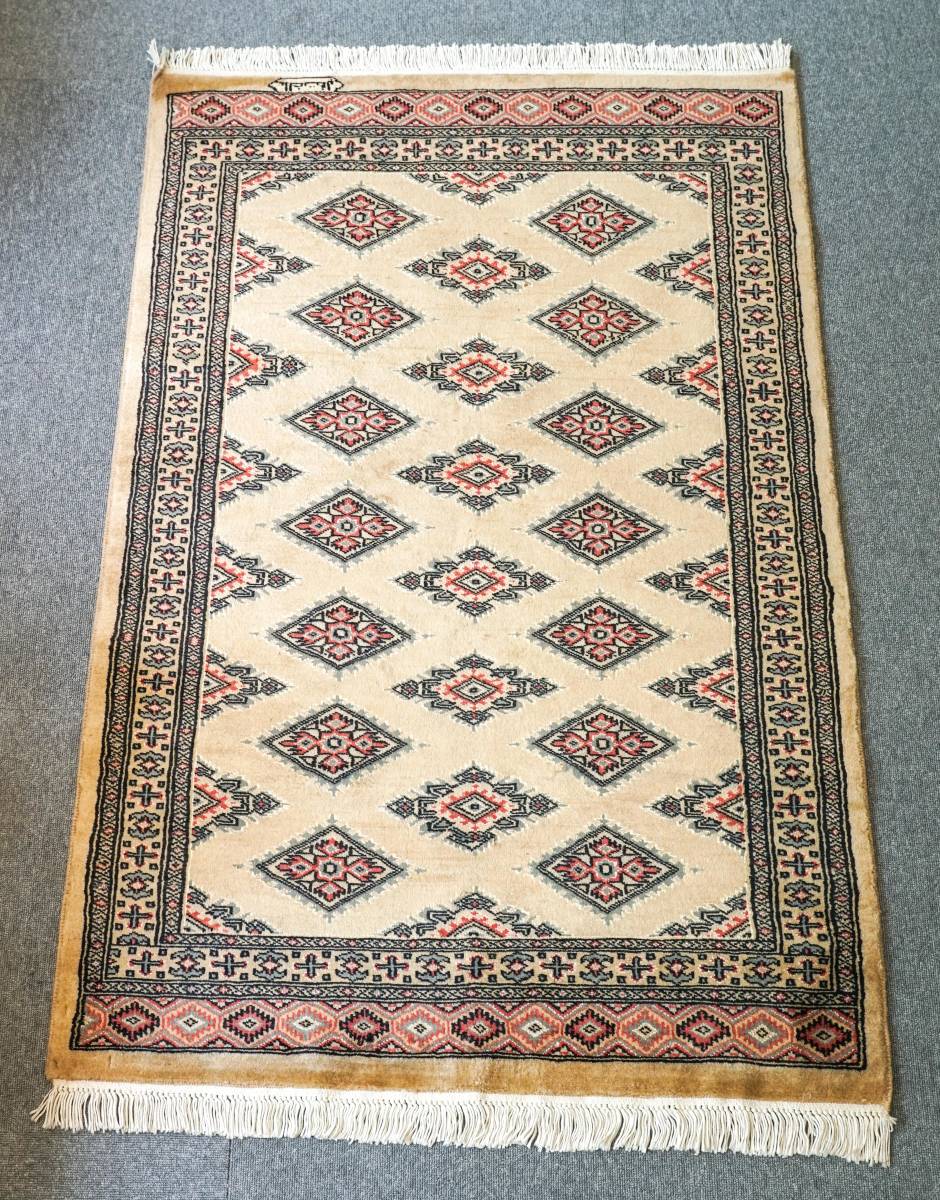 パキスタン手織り絨毯　ウール　アクセントラグ　size:143×92cm