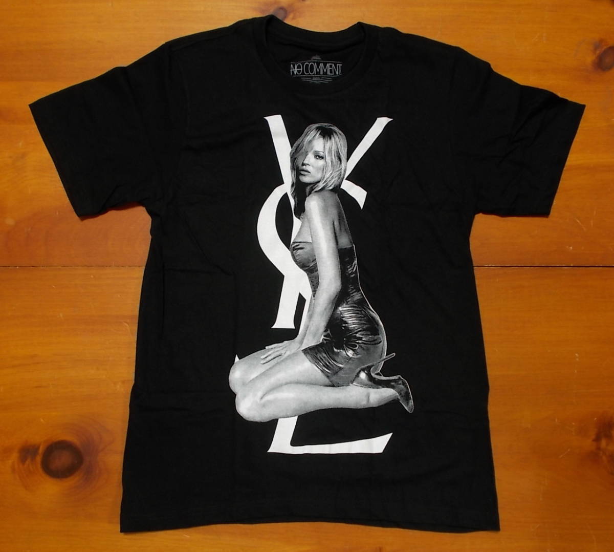 新品【KATE MOSS】ケイトモス プリント Tシャツ 黒 L // セレブ モデル_画像1