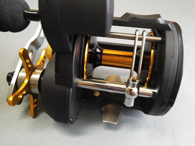 【新作入荷!!】 ベイトリールDeep 両軸リール 【ラインカウンター付】 Blue30R その他