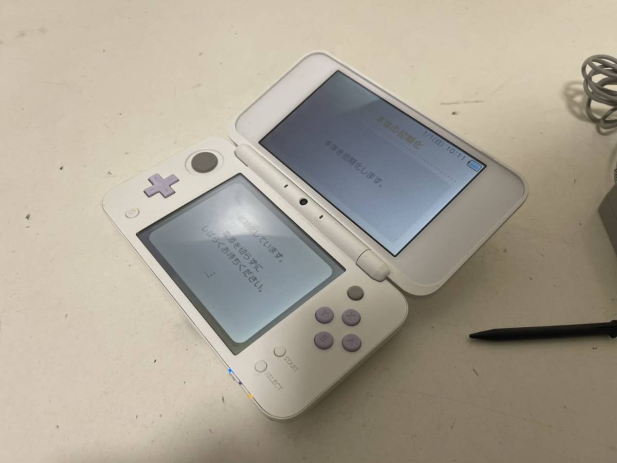 任天堂 Newニンテンドー 2DS LL ホワイト×ラベンダー 本体 タッチペン