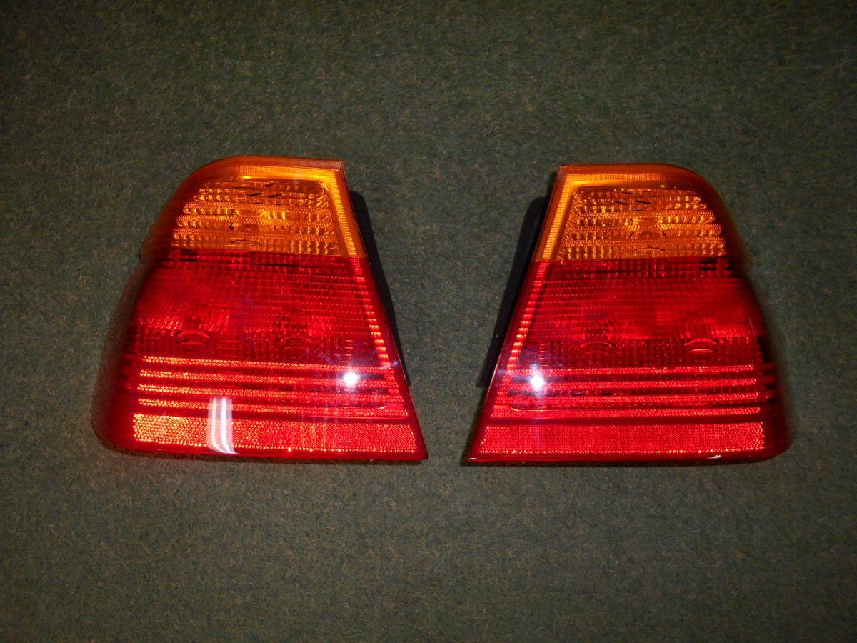 美品　BMW E46 3シリーズ セダン 左右 テールライト レンズ 8364921/8364922　管理1050_画像1