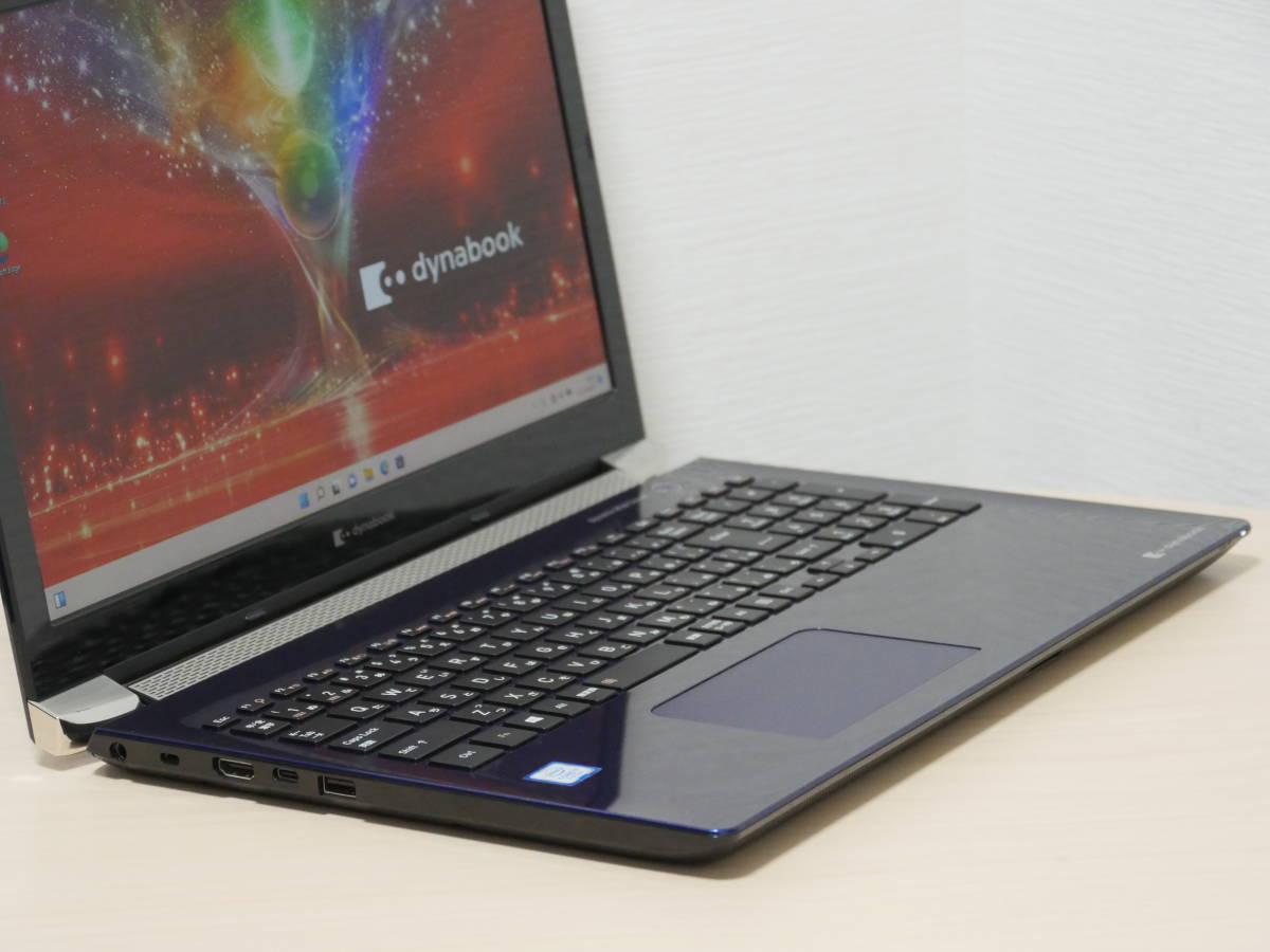 Core i3-6006U/メモリ8G/SSD:240G○東芝 TOSHIBA dynabook B55/G