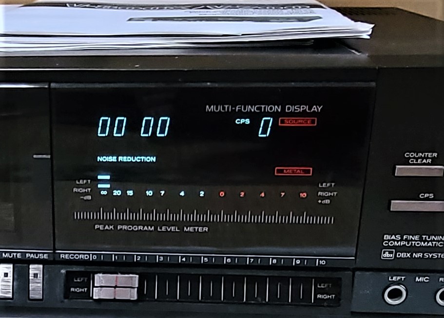 ジャンク】 3ヘッドカセットデッキ TEAC V-800X(アメリカ仕様 ジャンク】 3ヘッドカセットデッキ TEAC V-800X(アメリカ仕様