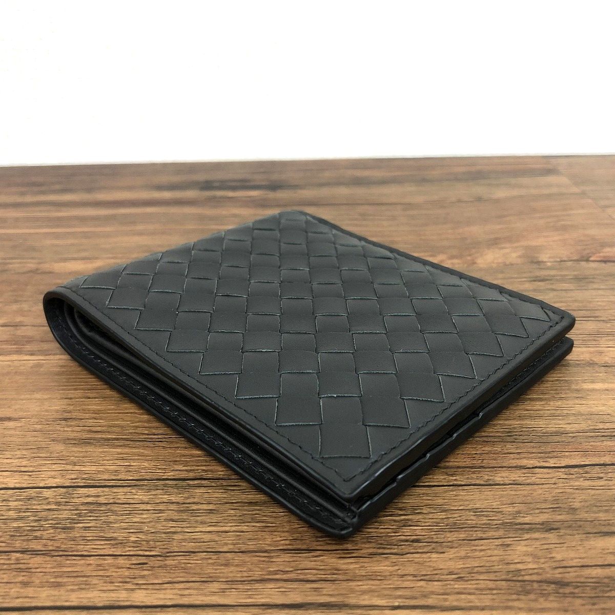 ☆送料無料☆ 未使用品 BOTTEGAVENETA 二つ折り札入れ グレー系 総
