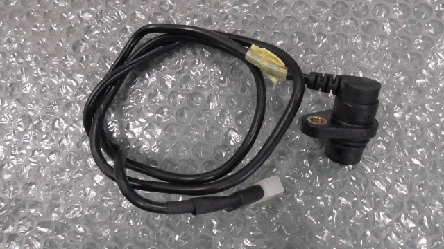 Megelli メガリ 250r LWGYDNL06CA002xxx の スピードセンサー *1648187192 中古 パーツ まだまだ使えます GSX1400 GY71A 純正シートカウル テールカウル リアカウル 刻印42F ベースに