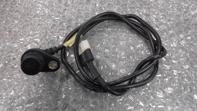 Megelli メガリ 250r LWGYDNL06CA002xxx の スピードセンサー *1648187192 中古 パーツ まだまだ使えます GSX1400 GY71A 純正シートカウル テールカウル リアカウル 刻印42F ベースに