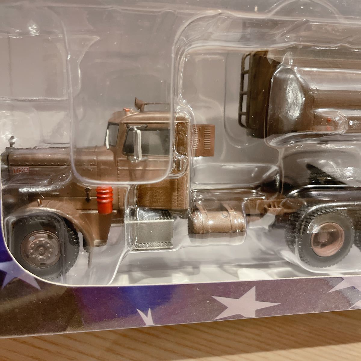 ☆新品☆ピータービルト Altaya 1/43 Peterbilt 28 1957 DUEL 映画