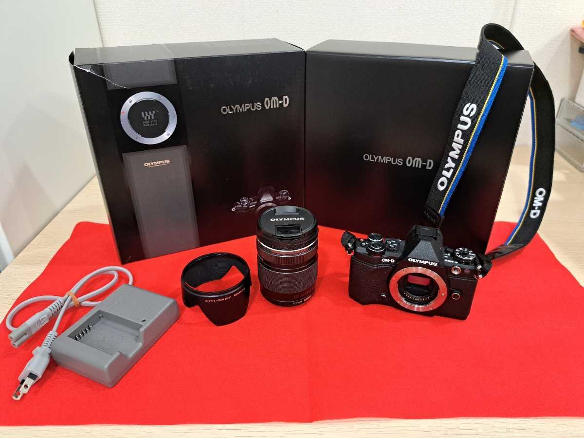 【美品】オリンパス OLYMPUS OM-D E-M5 markII body + M.ZUIKO DIGITAL